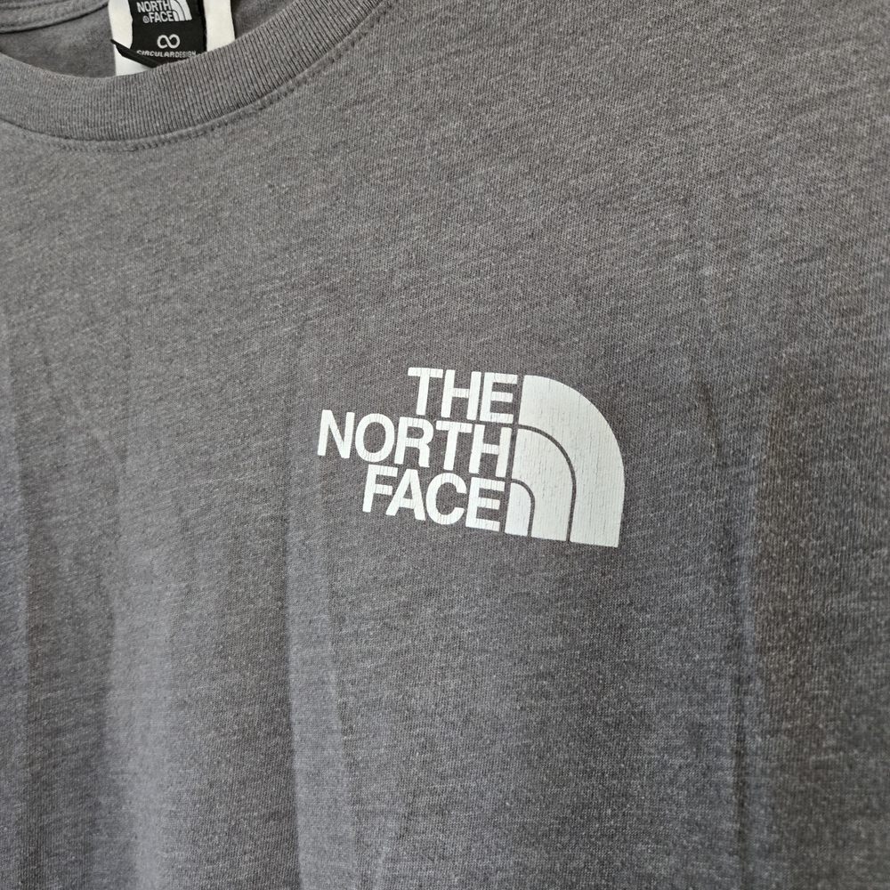 The North Face Men's Grey Logo Tee - Picture 2 of 9